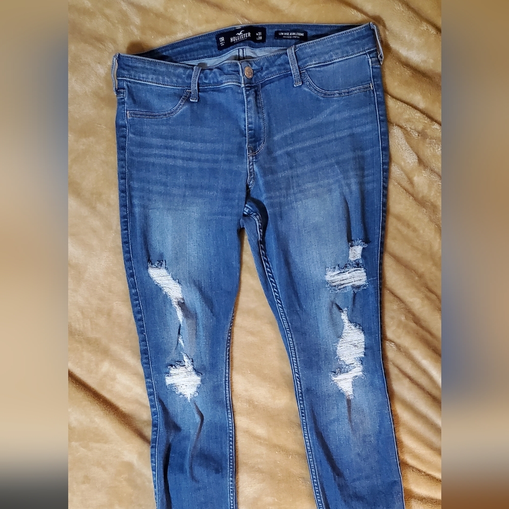 Hollister  distressed jeans